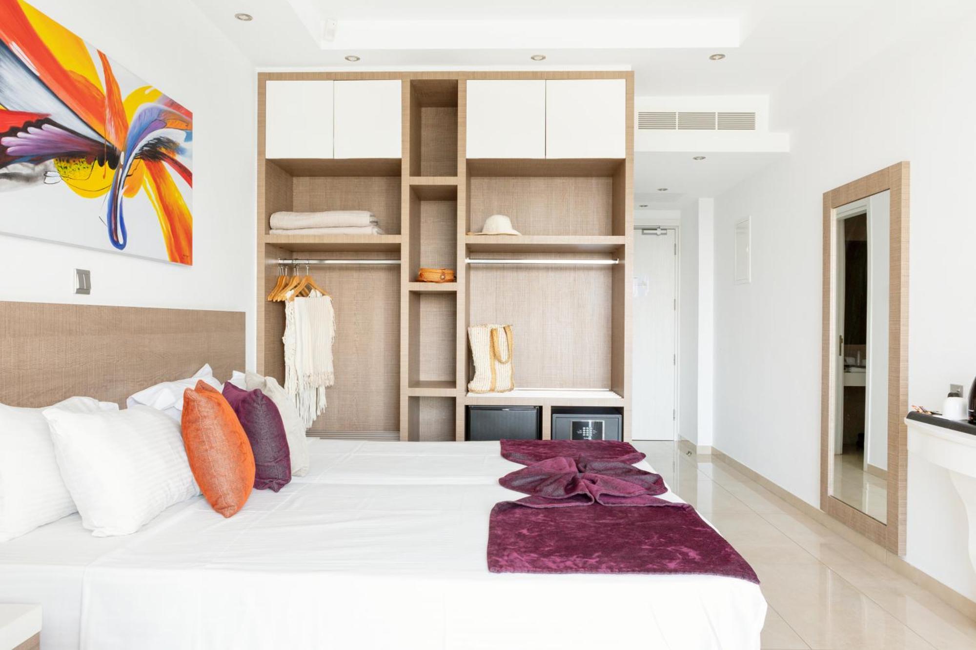 Amethyst Napa & 4* Ajía Nápa