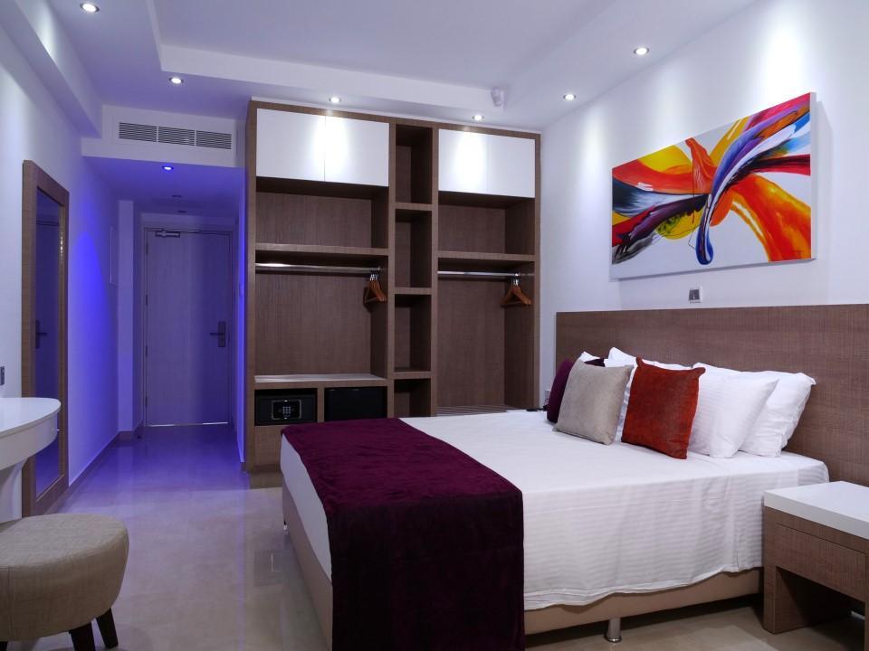 Hotel Amethyst Napa & Ayia Napa